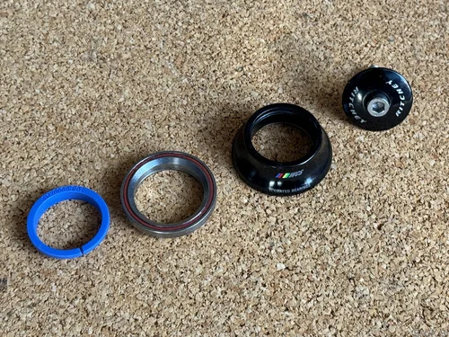 Krmilni ležaj Ritchey WCS IS42/28.6 - 15,3mm stack (MPC 40,76€)