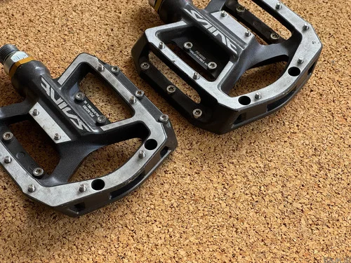 Shimano Saint MX80 flat pedala - kot nova