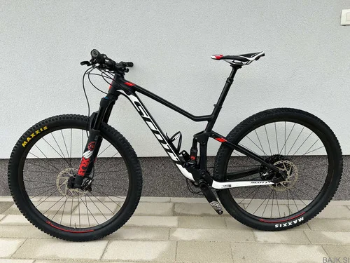 Scott Spark 940 s potopno sedežno oporo   Možna menjava