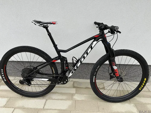 Scott Spark 940 s potopno sedežno oporo   Možna menjava