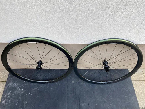 Obročnika Specialized Roval Rapide C 38 Disc Wheelset, 650eur