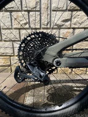 YT Capra Uncaged 10