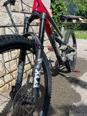 YT Capra Uncaged 10