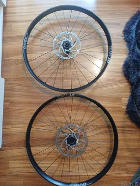 DT SWISS 1900 27,5 wheelset obroči MTB