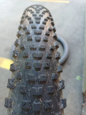 Maxxis recon race 29x2,40