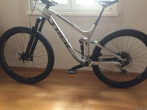 TREK FUEL EX 8