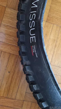 Bontrager xr5 29x2.5, novo