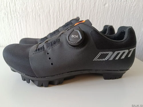 DMT KM4 vel.39
