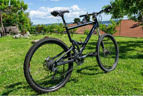 Cannondale Jekyll 1000, letnik 2004