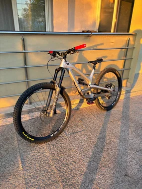 Yt Capra Core 4 Blaze Cf
