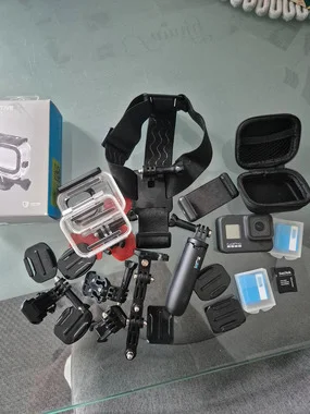 GoPro Hero 8 Black – Odlično ohranjena + dodatna oprema