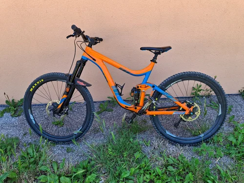 Prodam gorsko kolo Giant