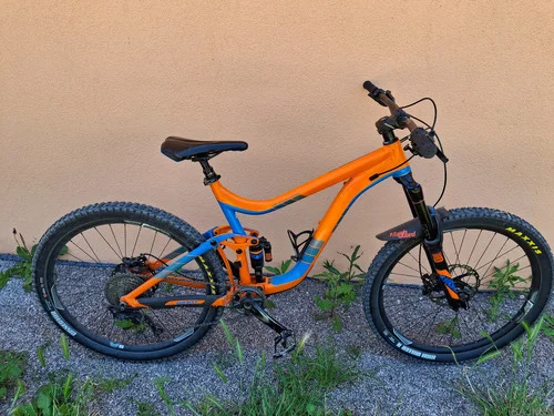 Prodam gorsko kolo Giant