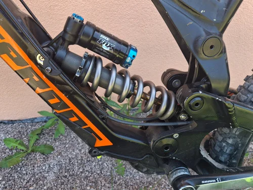 Prodam gorsko kolo nukeproof