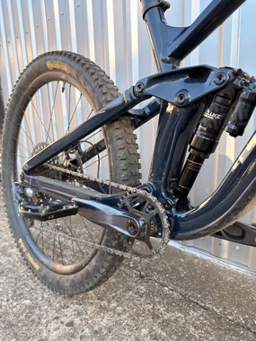 Trek Slash 8