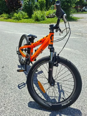 Otroško kolo Scoot Voltage 20 col