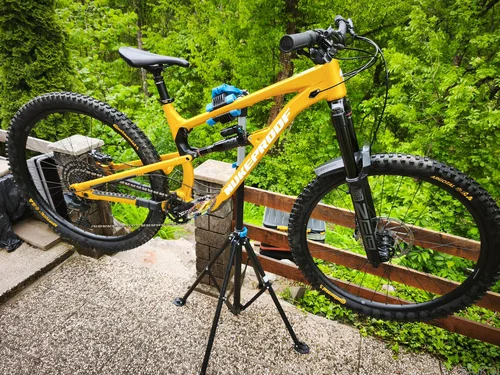 Nukeproof Mega 290 Pro Alloy Mountain Bike 2023 Turmeric yellow