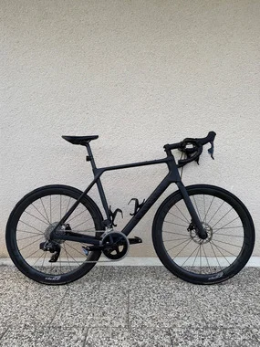 Canyon Endurace CF 7 eTap AXS (L) | Zipp 303 S | Powermeter | 1.200 km