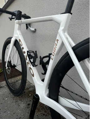 Gusto Cobra EVO DB velikost M/L