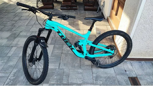 Trek Slash 8 (2022, Gen 5) – Velikost L – kot novo