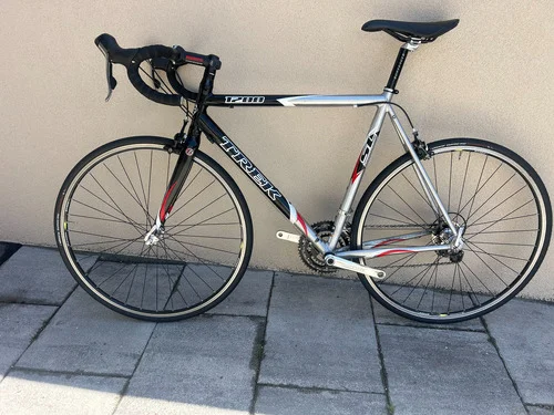 CESTNO KOLO TREK SL, ALU-KARBON, SHIMANO DURA-ACE, BREZHIBNO STANJE
