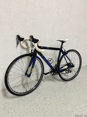 Specialized cestno kolo