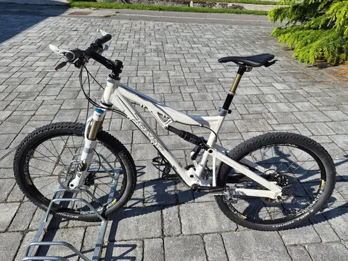 TOMAC VANISH 160 L | FOX TALAS RC2 | DROPPER POST | SRAM X0 | ENDURO
