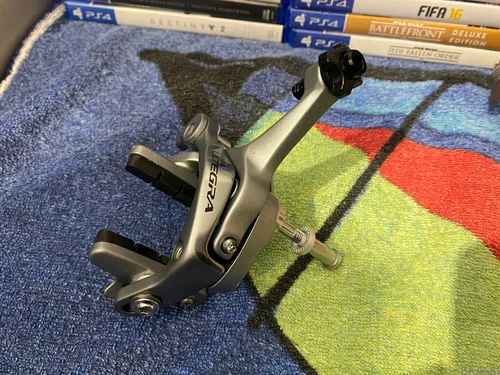 SHIMANO ULTEGRA ZAVORNE ČELJUSTI ZA CESTNO KOLO, 60€
