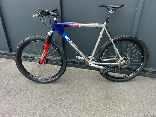 SCOTT MOŠKO ALIMINIJASTO GORSKO KOLO, SHIMANO XT KOMPLET OPREMA, DISKI, BREZHIBEN