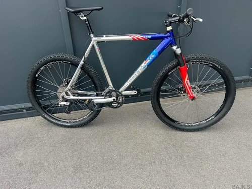SCOTT MOŠKO ALIMINIJASTO GORSKO KOLO, SHIMANO XT KOMPLET OPREMA, DISKI, BREZHIBEN