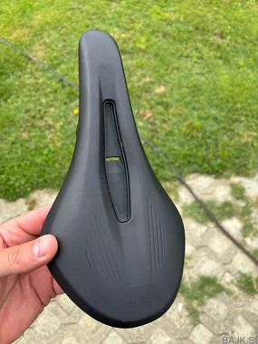 Sedežna opora Fizik Vento 140 mm