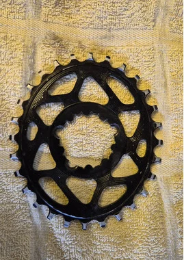 ABSOLUTE BLACK 28t sram 3 bolt