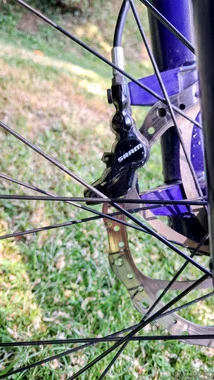 Commencal supreme v3 downhill kolo