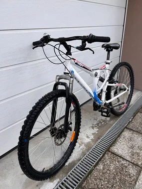 Full suspension kolo 26col