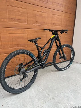 Nukeproof pulse (glej opiss!!) skor vse novo