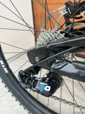 Nukeproof pulse (glej opiss!!) skor vse novo