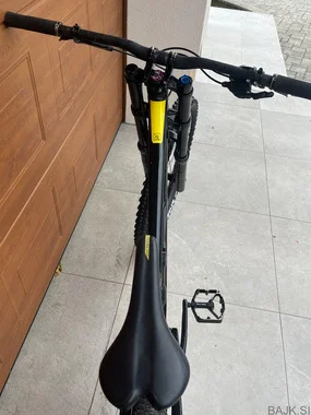 Nukeproof pulse (glej opiss!!) skor vse novo