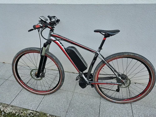Prodajem sastavljeni električni bicikl Specialized