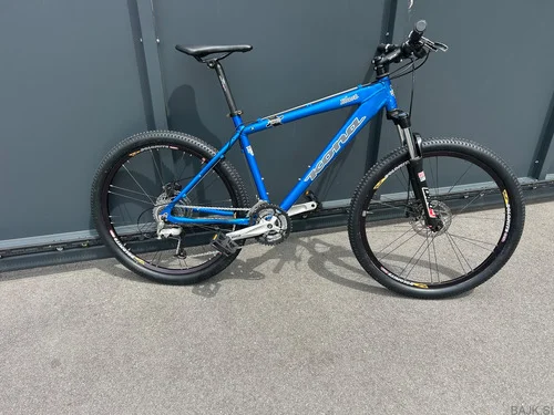ALUMINIJASTO GORSKO KOLO KONA, Rockshox, Shimano Deore, komplet obnovljeno