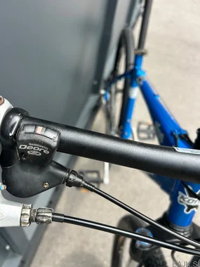 ALUMINIJASTO GORSKO KOLO KONA, Rockshox, Shimano Deore, komplet obnovljeno