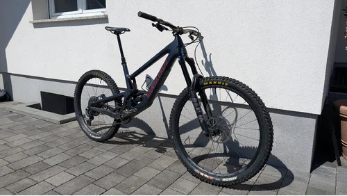Santa Cruz Nomad
