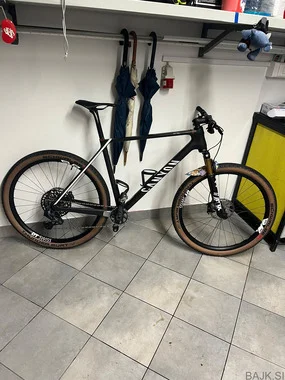 Canyon Exceed CF SLX XL