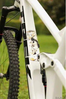 2023 Trek Slash