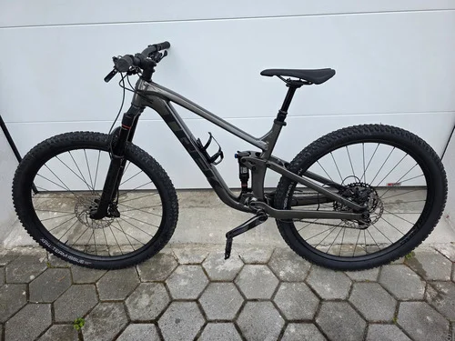 Trek Top Fuel 8 XT Gen 3 – velikost ML