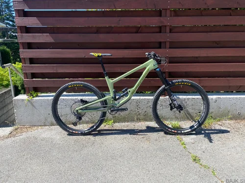 Nukeproof GIGA