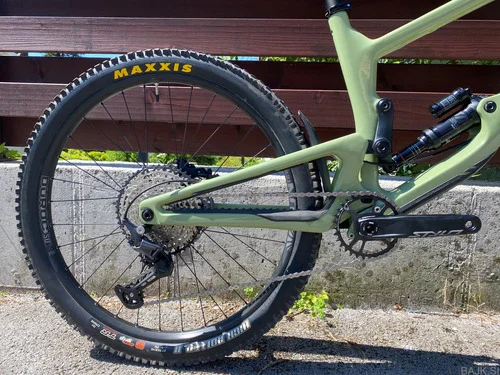 Nukeproof GIGA
