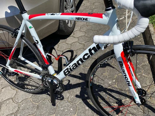 BIANCHI SHIMANO 105 CESTNO KOLO rabljeno,600€