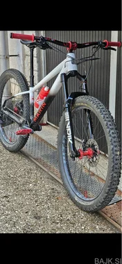 Rock shox lyrik ultimate charger 3 27,5 140mm