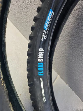 VEETRECO FLOW SNAP 26X2,4