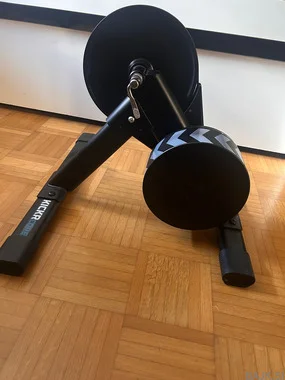 Trenažer Wahoo KICKR CORE 2